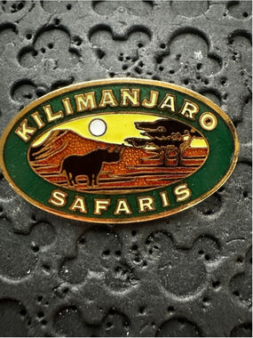 Kilimanjaro Safaris Animal Kingdom Attraction Trading Pin